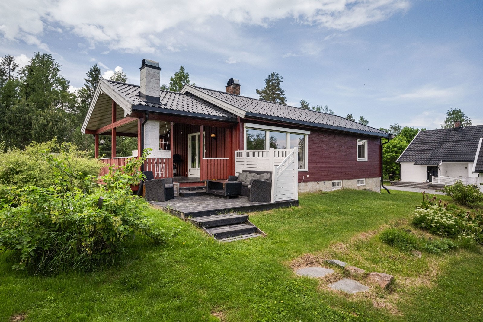 Enebolig beliggende i et rolig og barnevennlig område Galleribilde