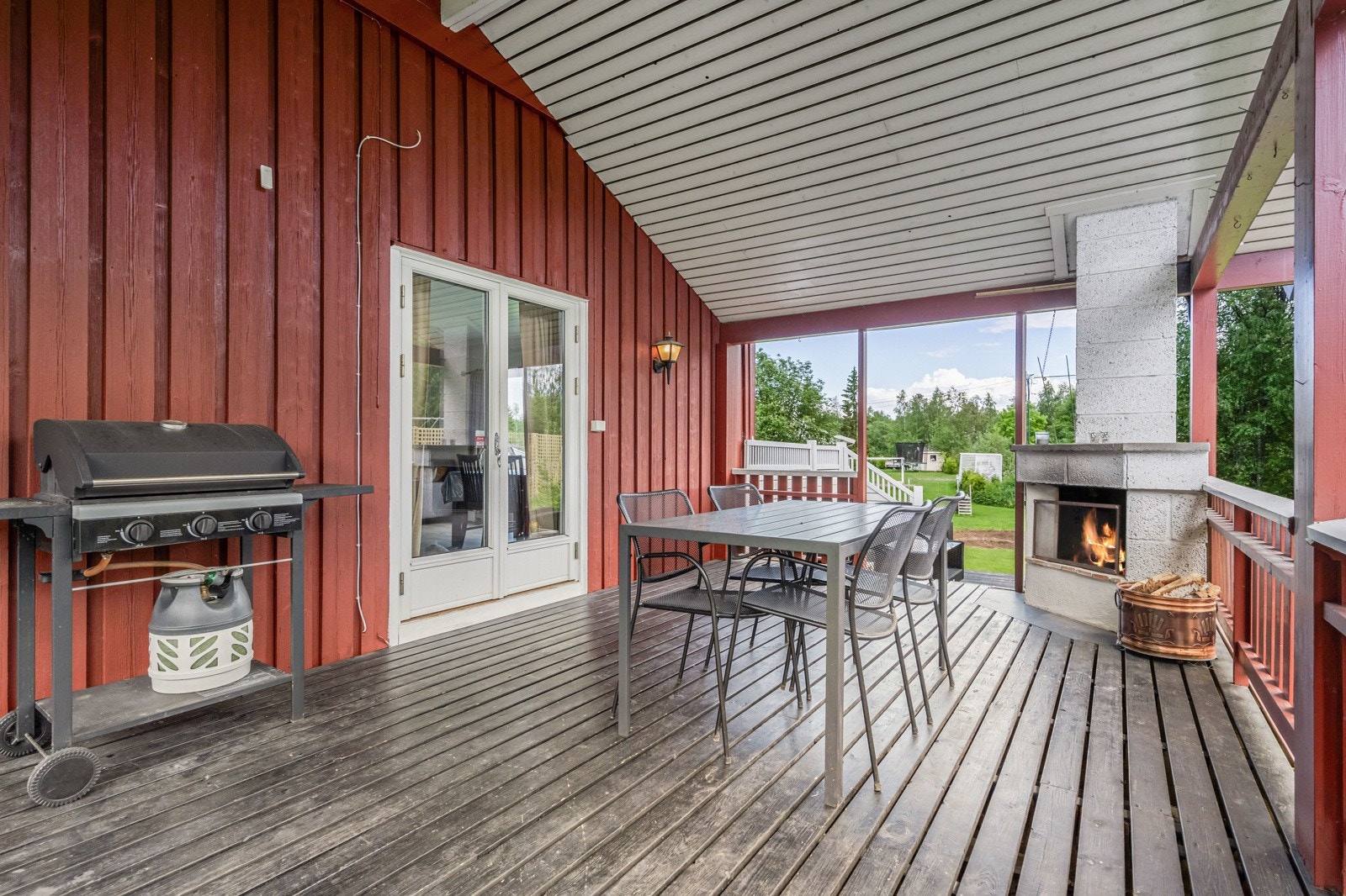 Takoverbygd veranda Galleribilde