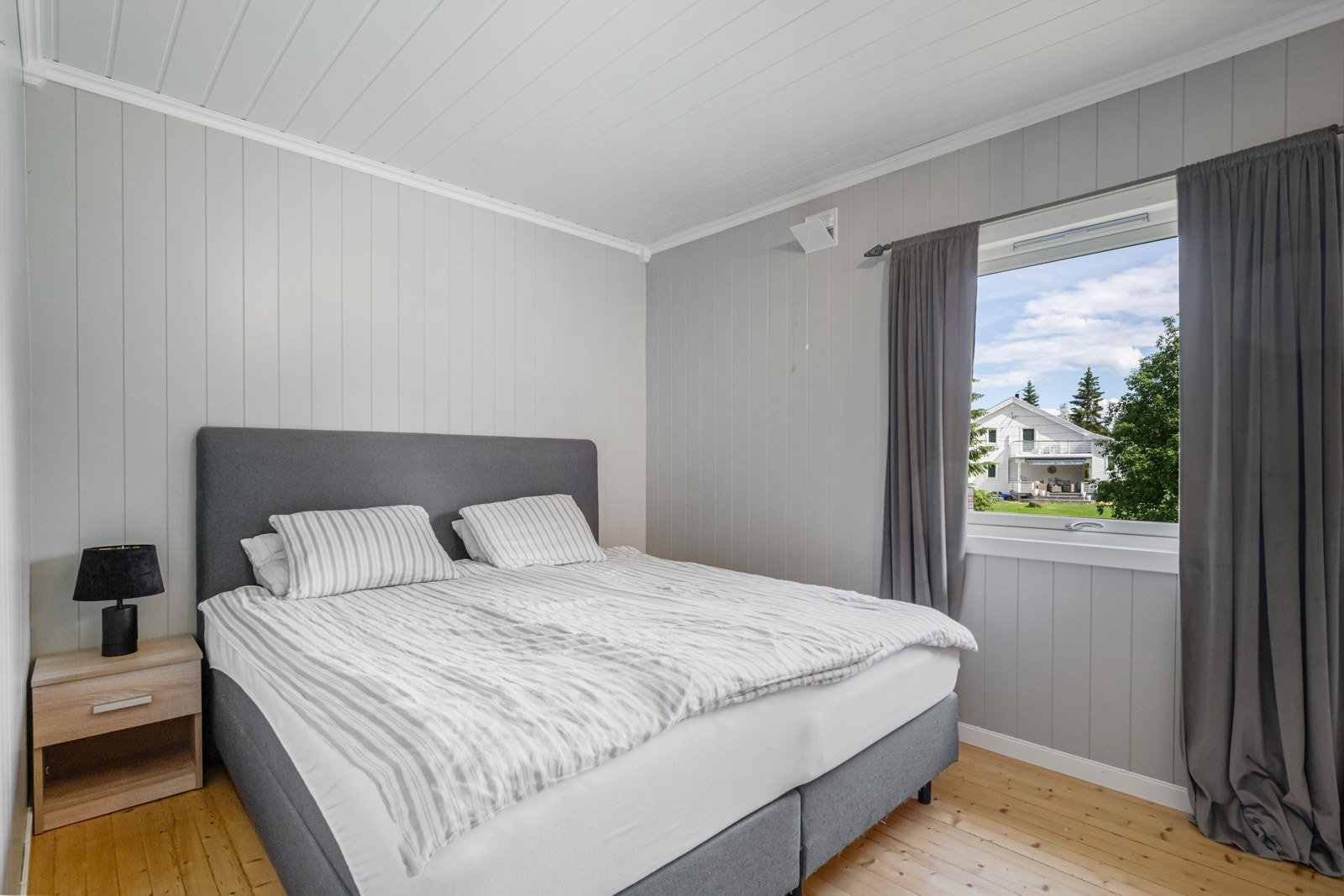 Soverom I Galleribilde