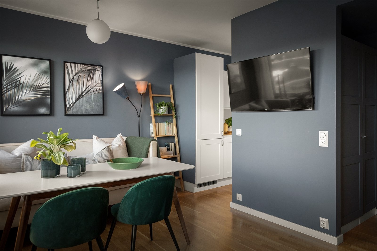 Hele boligen har varmekabler i gulvet. Galleribilde