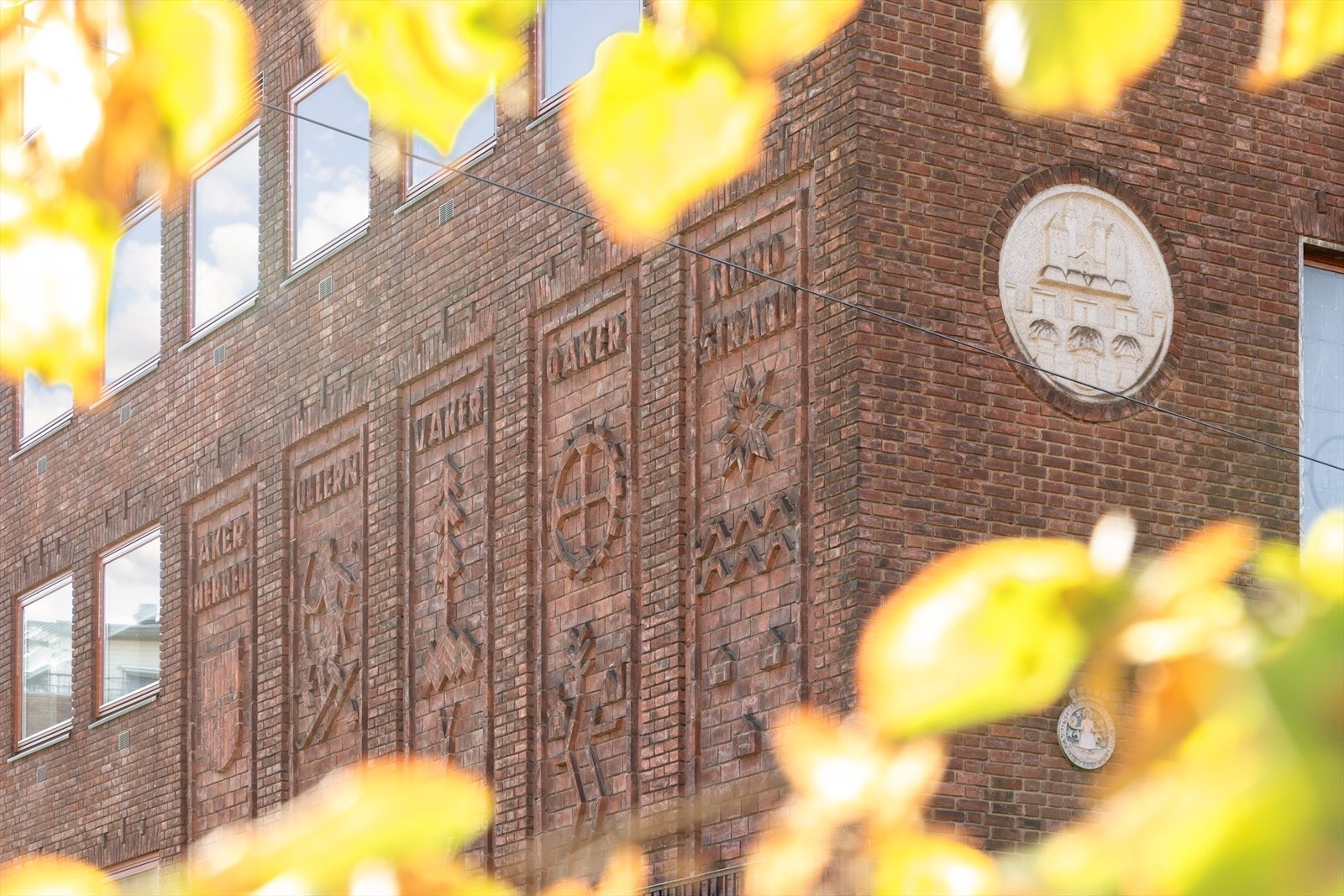 Anerkjent mursteinsforbantning i det tidligere Plan- og Bygningsetaten-bygget. Galleribilde