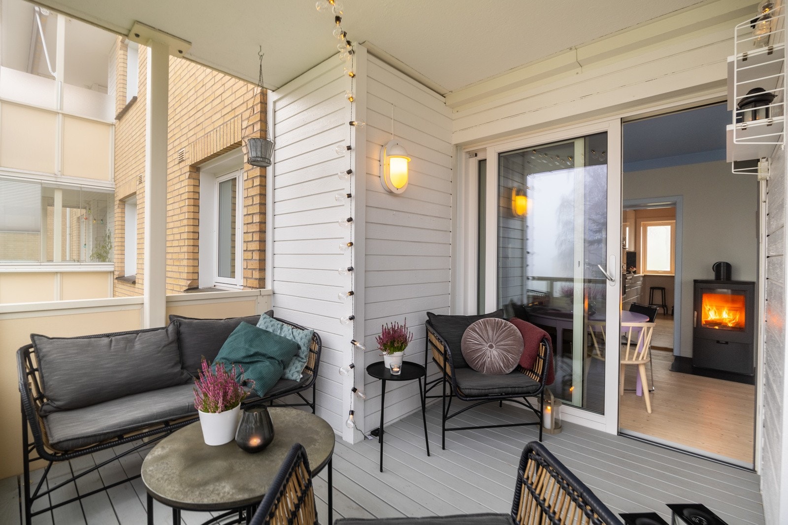 Vestvenst balkong på 7 kvm - balkongen blir en forlengelse av leiligheten Galleribilde