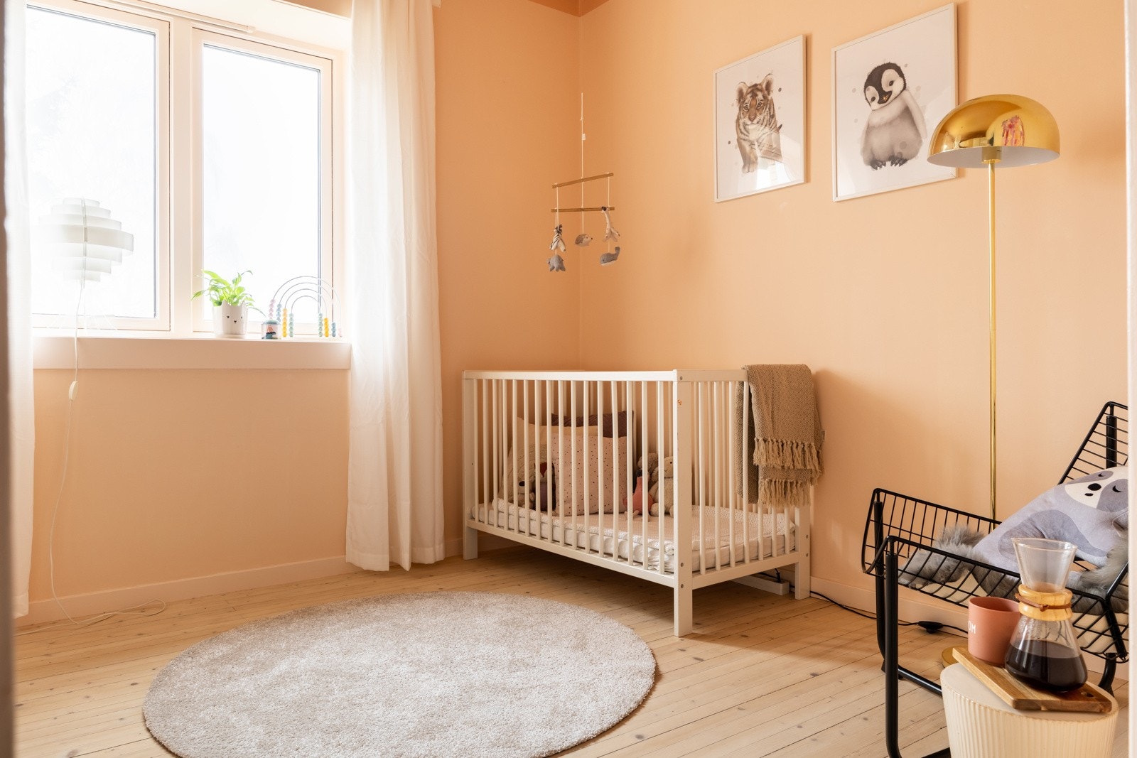 Leilighetens andre soverom - blir i dag benyttet som barnerom Galleribilde