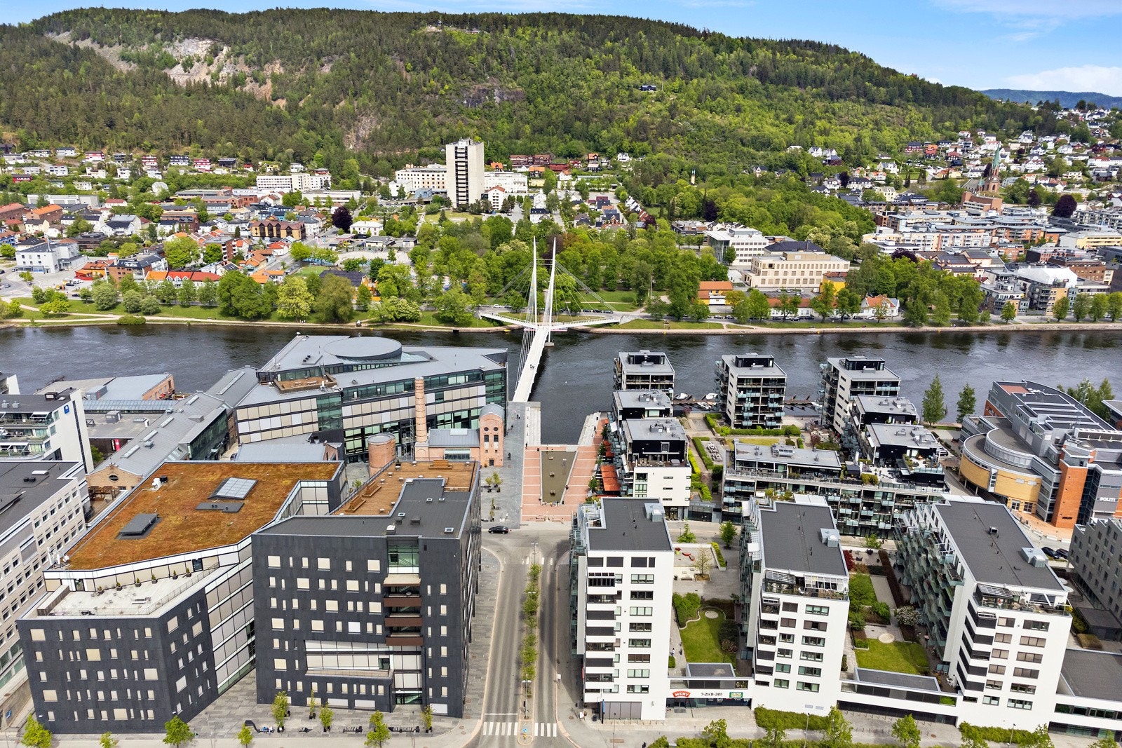 Union er Drammens svar på Barcode, med høyere leilighetskomplekser, spisesteder, Union scene og næringsbygg med moderne preg Galleribilde