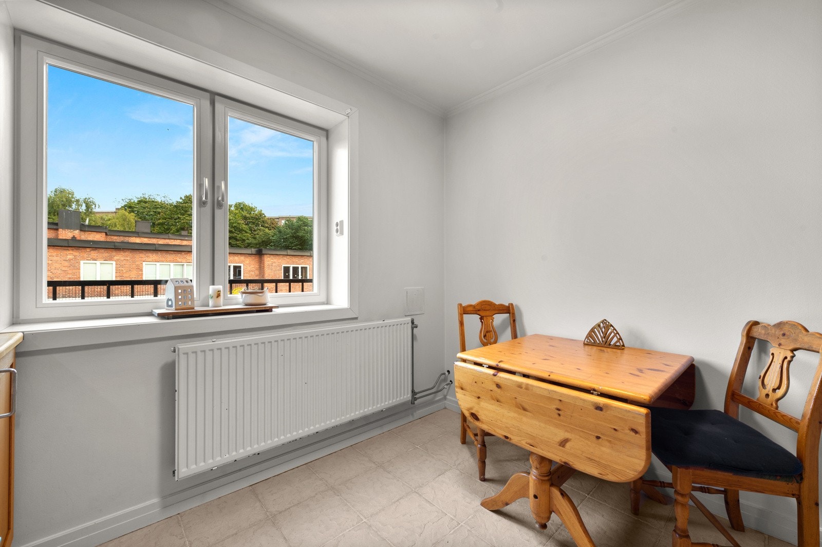 Plass til hyggelig frokostbord Galleribilde