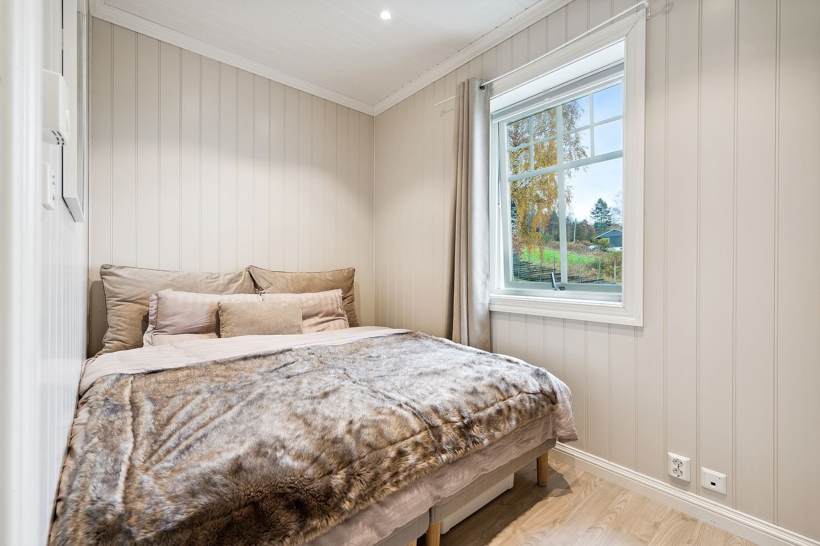 Soverom nr. 3 i hoveddelen. Galleribilde