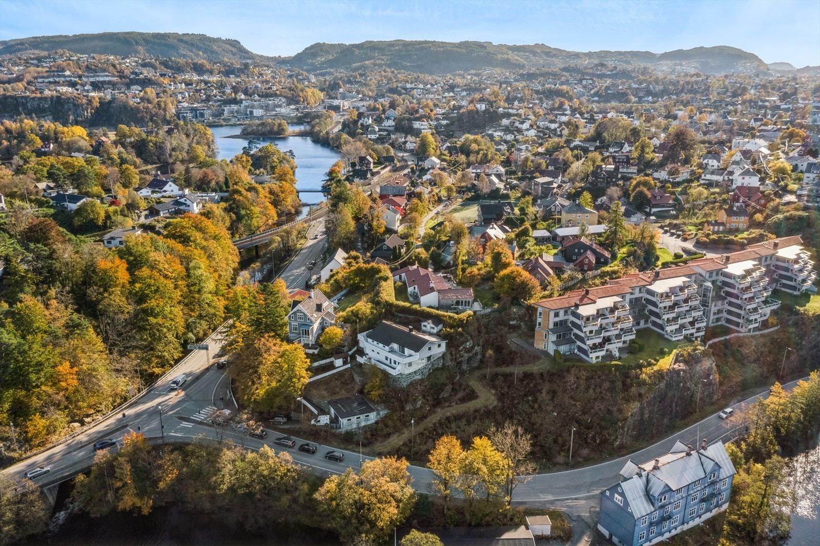 Velkommen til Troldhaugvegen 2A - presentert av Liam Hellesund v/DNB Eiendom. Galleribilde