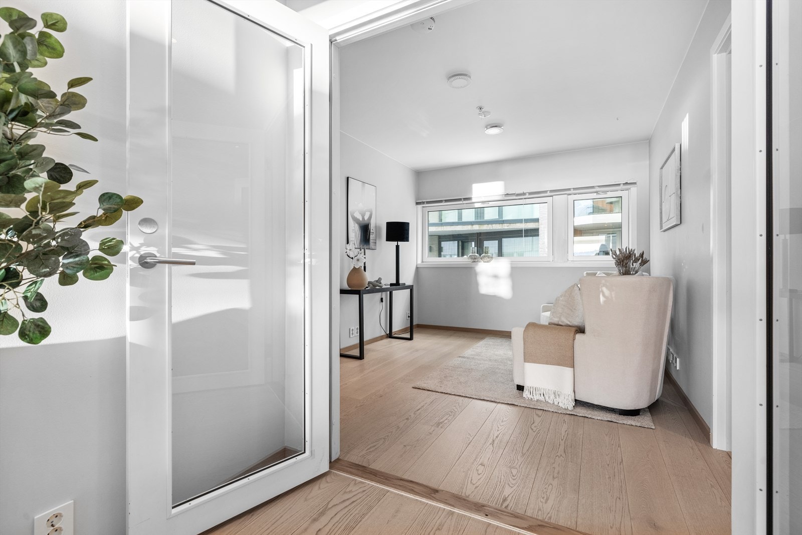 Tv-stue som enkelt kan gjøres om til soverom. Galleribilde