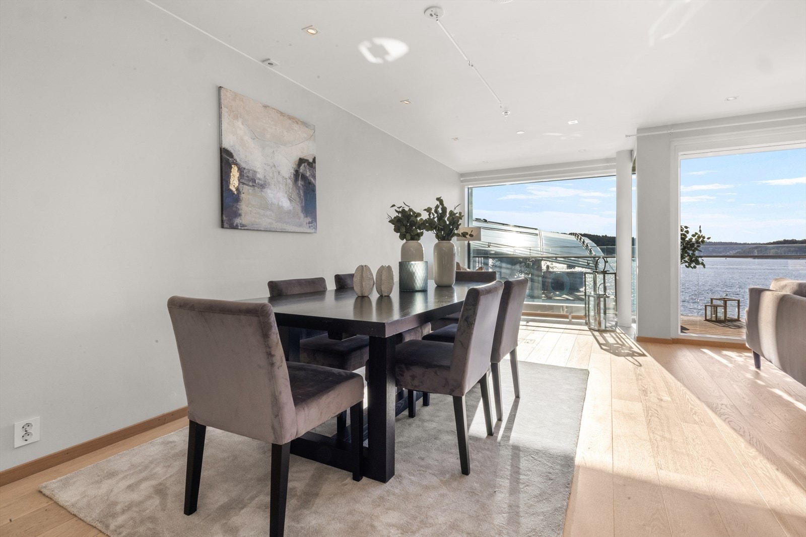 Spisestue. Galleribilde