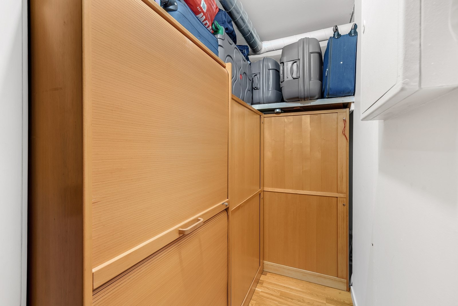 Innvendig bod. Galleribilde