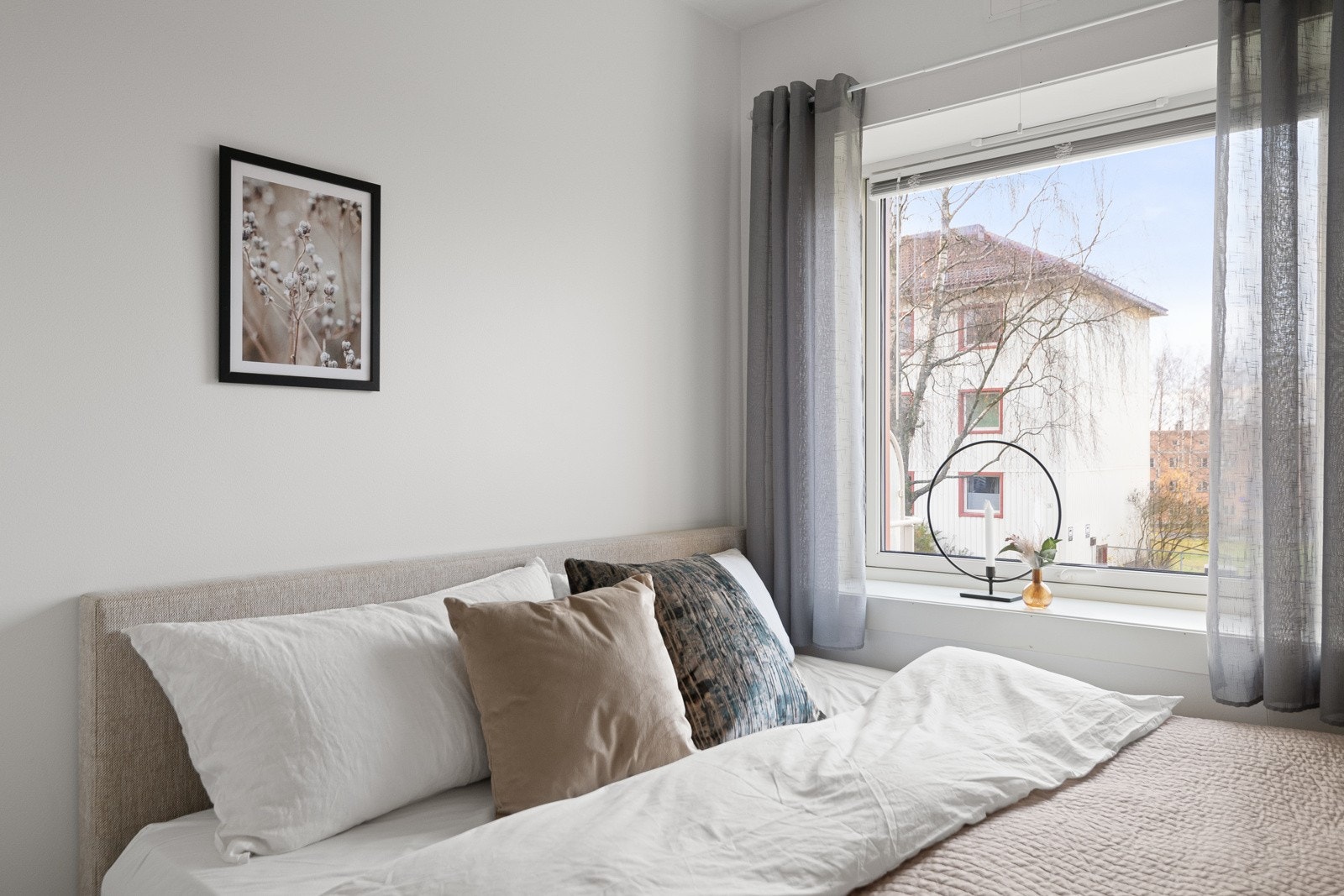 Alle 3 soverommene vender ut mot stille fellesarealer som inviterer til en god natts søvn. Galleribilde