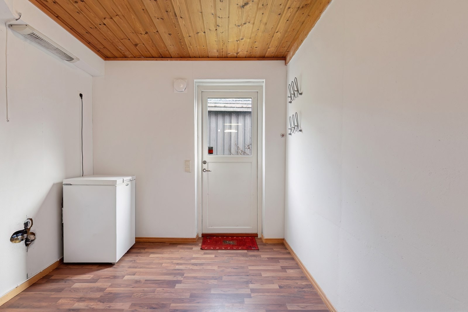 Binngang/bod med opplegg til kjøkken Galleribilde