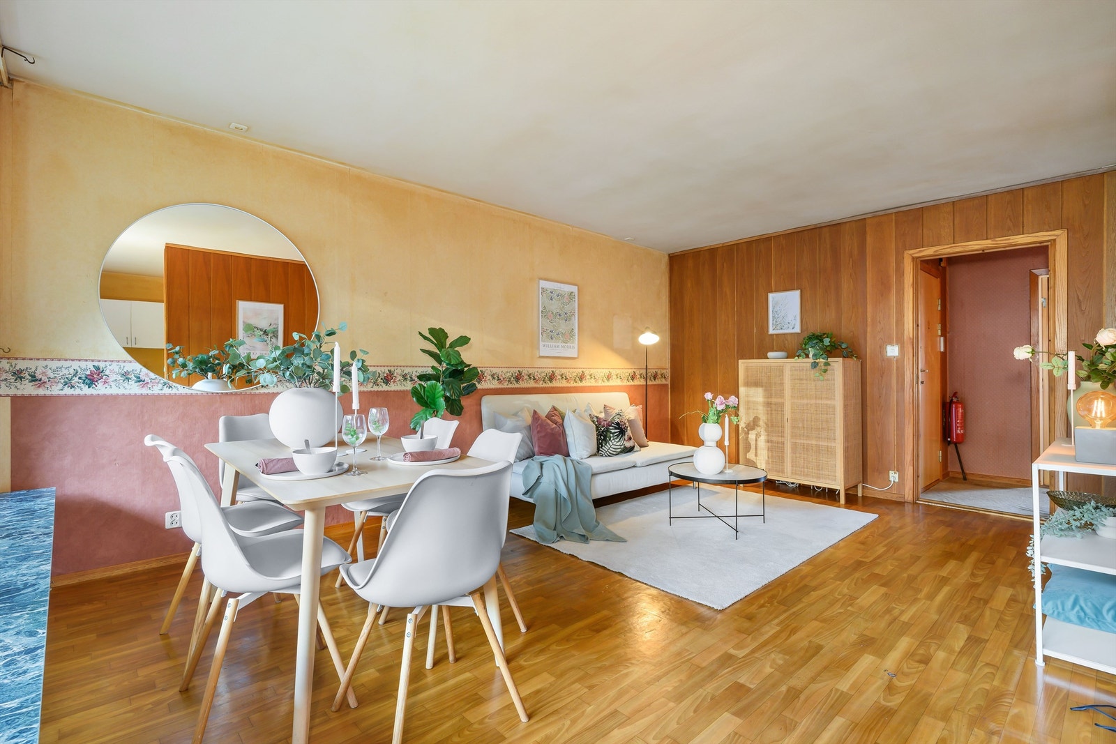 Leiligheten har behov for oppussing av alle rom. Galleribilde