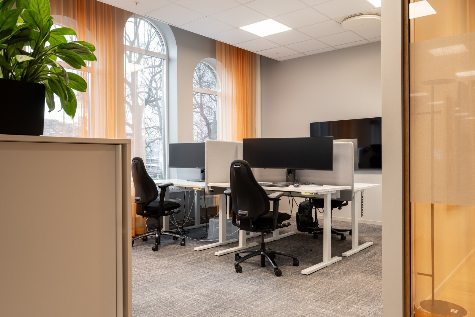 Ledig areal i 2 etasje. Etasjen ble totalrehabilitert i 2022. Galleribilde