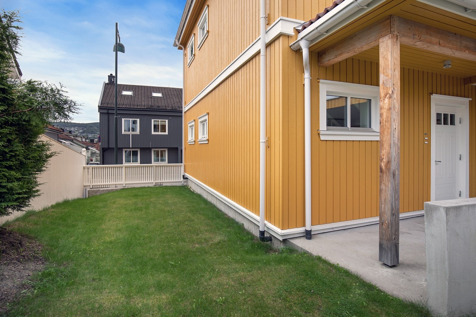 Felles uteplass for sameiet Galleribilde