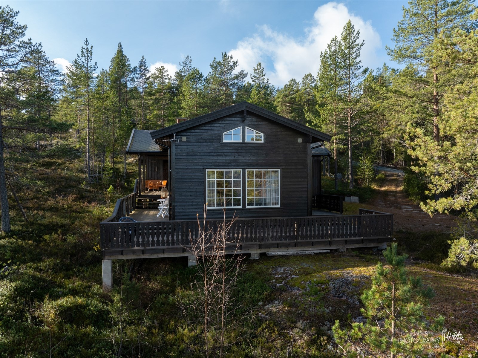 Velkommen til Bønipa 185, sjarmerende hytte i naturskjønne omgivelser, presentert av Bendik Blumenthal! Galleribilde