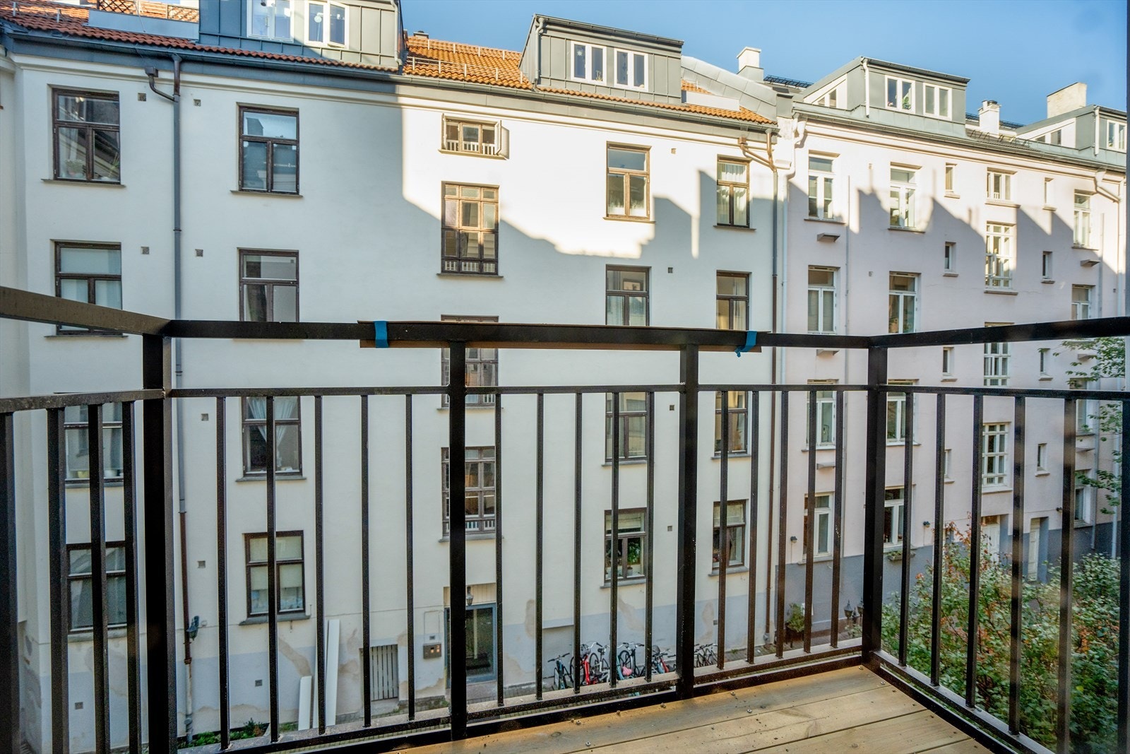 Balkonger i borettslaget ble ferdigstilt i starten av oktober 2024 Galleribilde