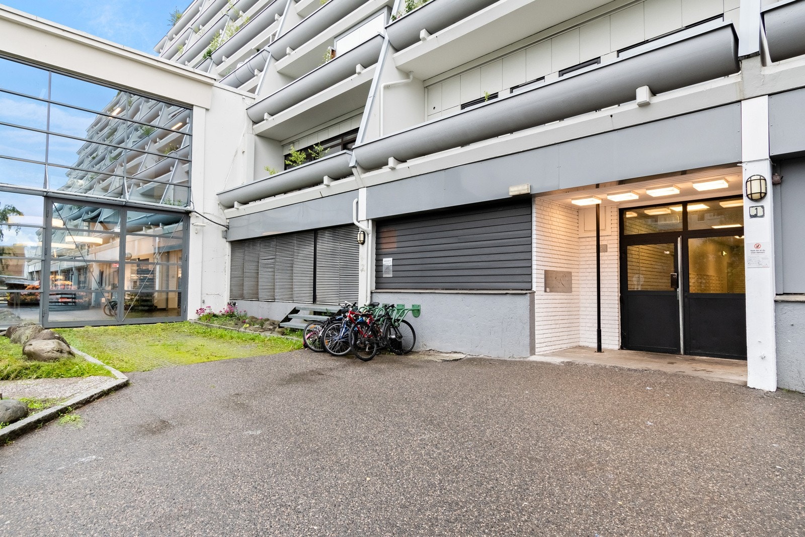 Inngansparti. Galleribilde