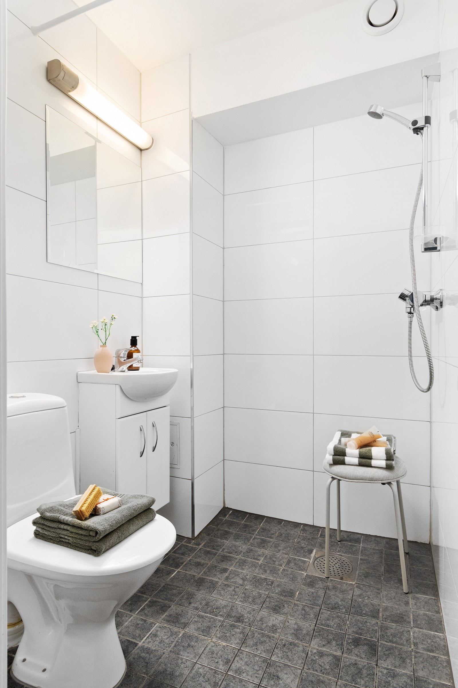 Flislagt bad. Galleribilde