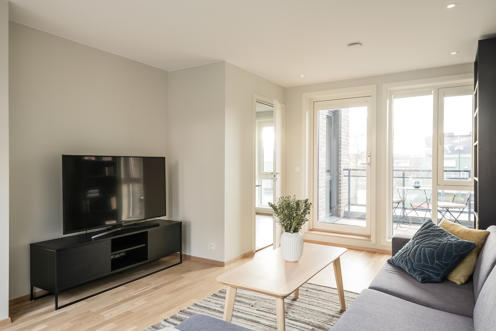 Fjernvarme og balansert ventilasjon gir rimelig oppvarming. Galleribilde