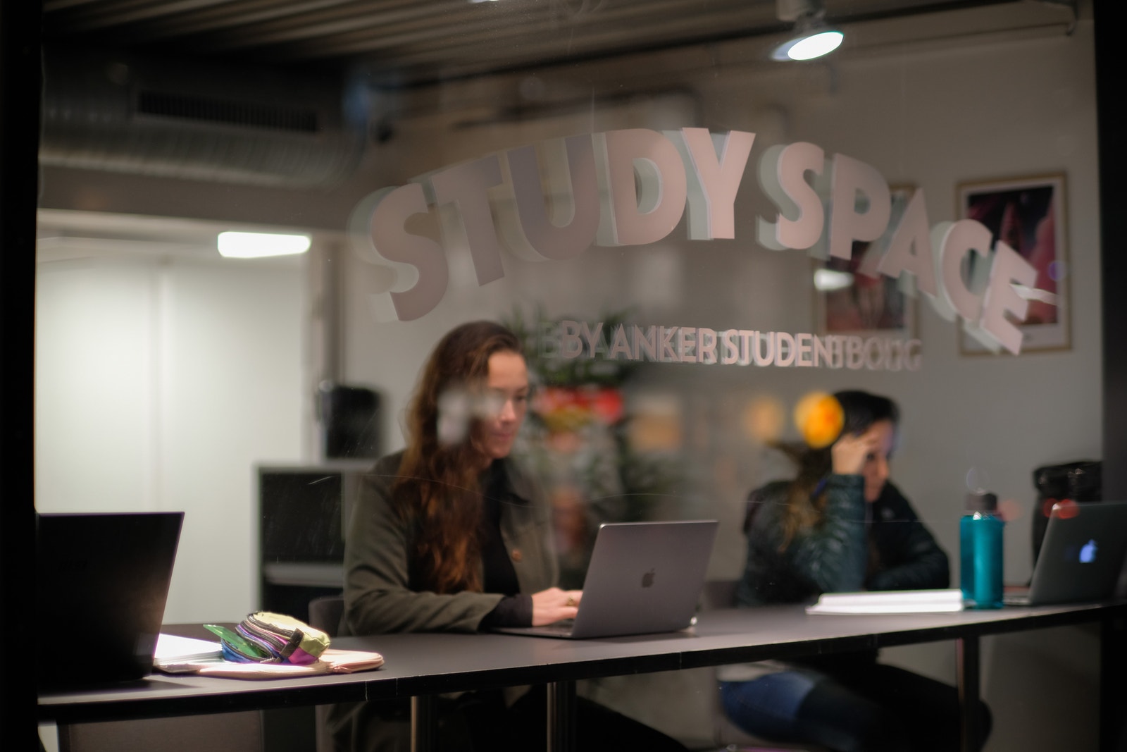 Studyspace, din egen lesesal under studietiden Galleribilde