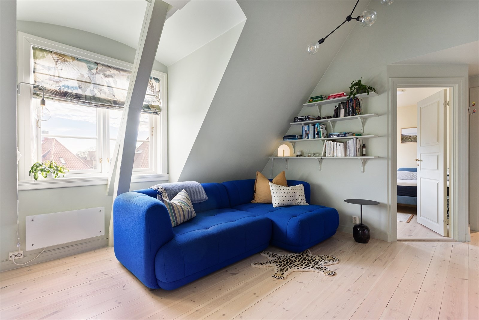 De ulike oppholdssonene gjør at boligen egner seg godt for familier i flere ulike livsfaser. Galleribilde