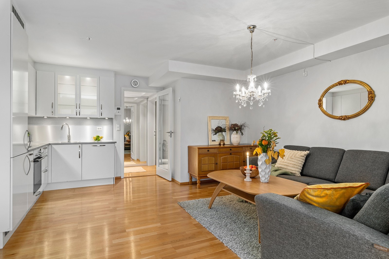 Det er flere møbleringsmuligheter for leiligheten. Galleribilde