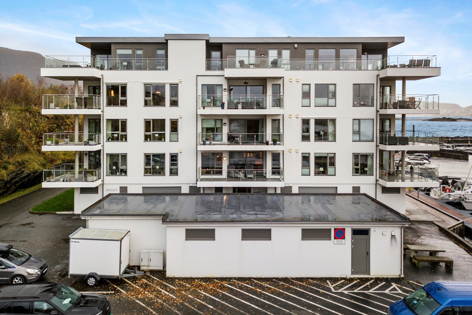 Sameiet er godt drevet, bestående av 23 enheter og det meldes om høy trivselsfaktor Galleribilde