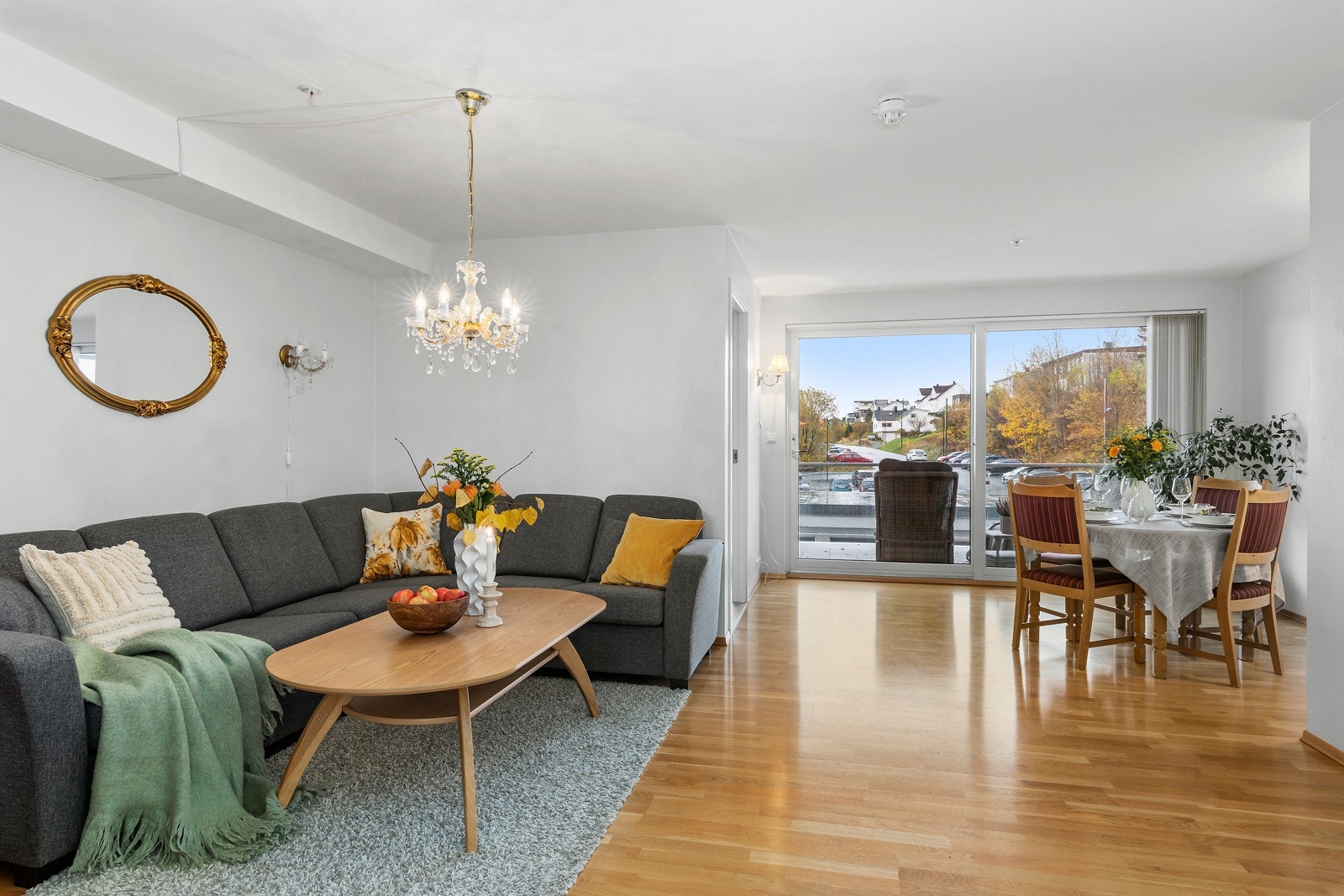 Lyse og pene overflater og leiligheten er klart for ny eier Galleribilde