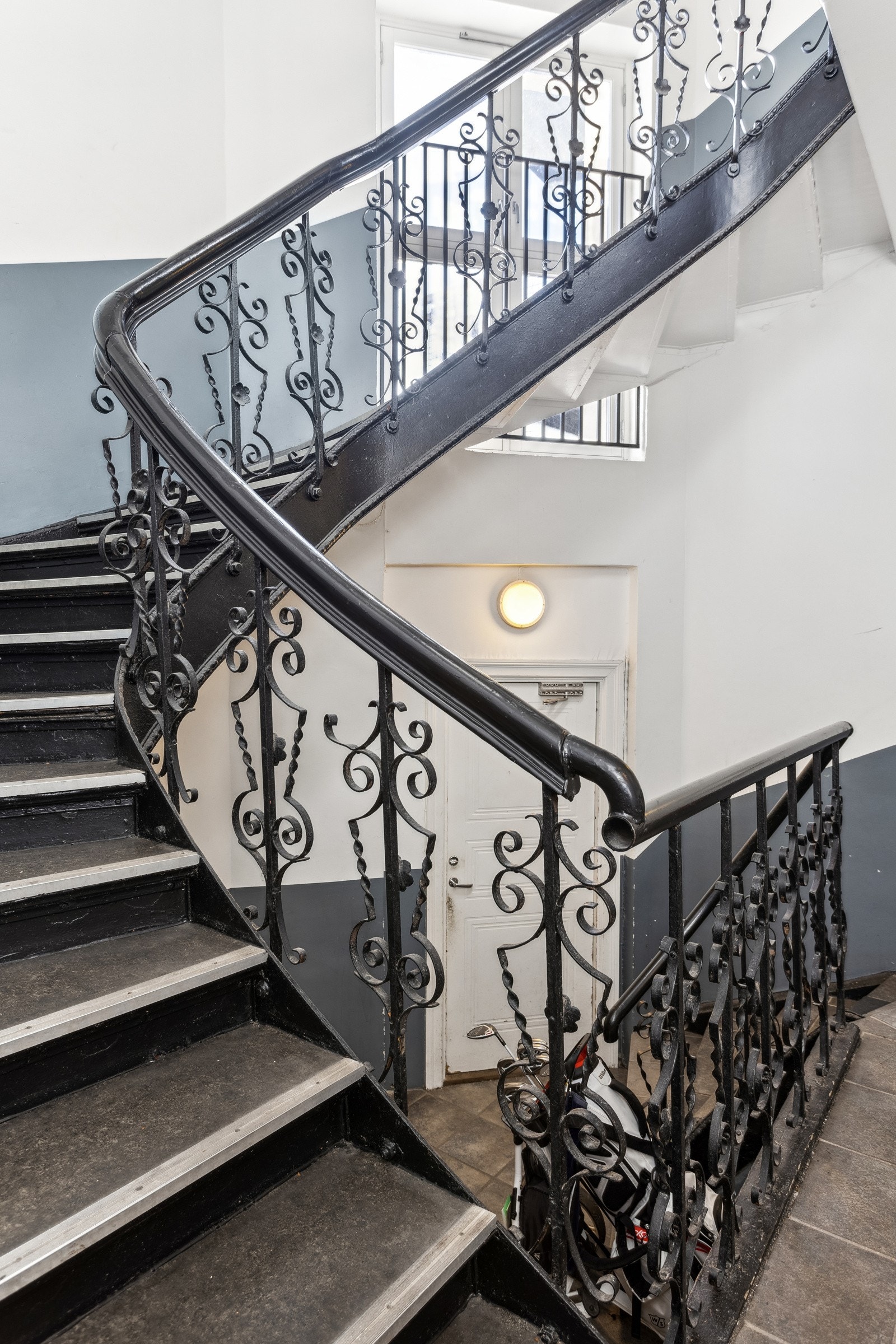 Fra trappeoppgang - bygget har også heis Galleribilde