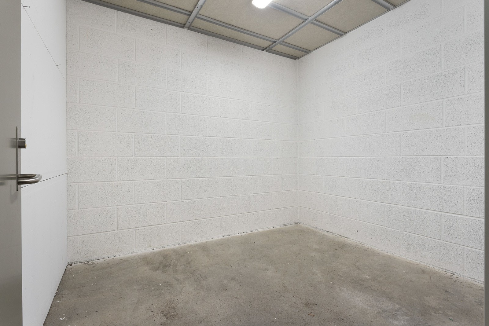 Leiligheten disponerer 3 boder i kjeller.To av bodene er omsettelige og kan selges. Galleribilde