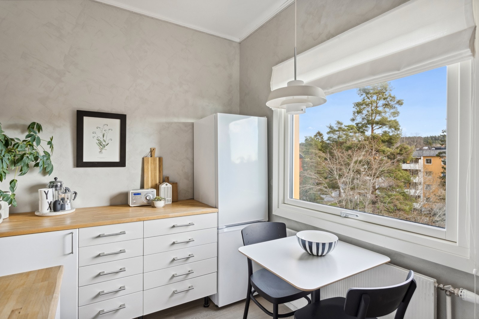 Koselig og velfungerende kjøkken. Galleribilde