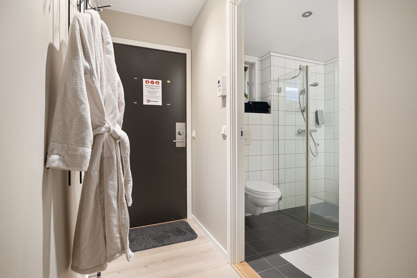 Entreen i dobbeltrommet. Galleribilde