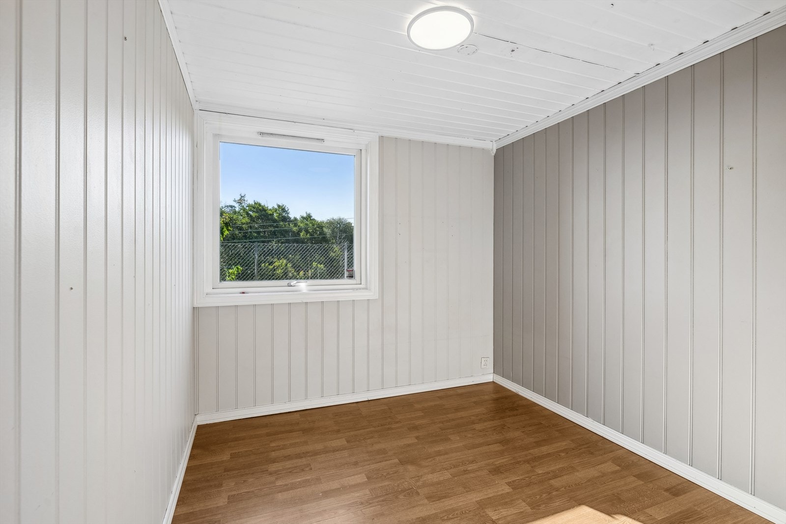 Soverom 4 av 4 i underetasjen Galleribilde