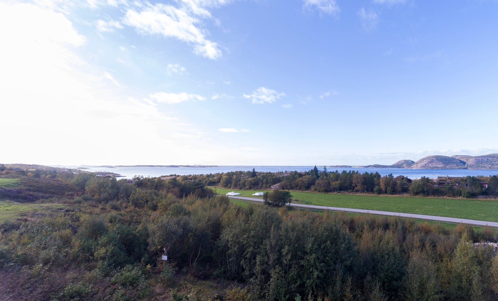 Utsikt mot fjorden fra tomt 64/60 Galleribilde