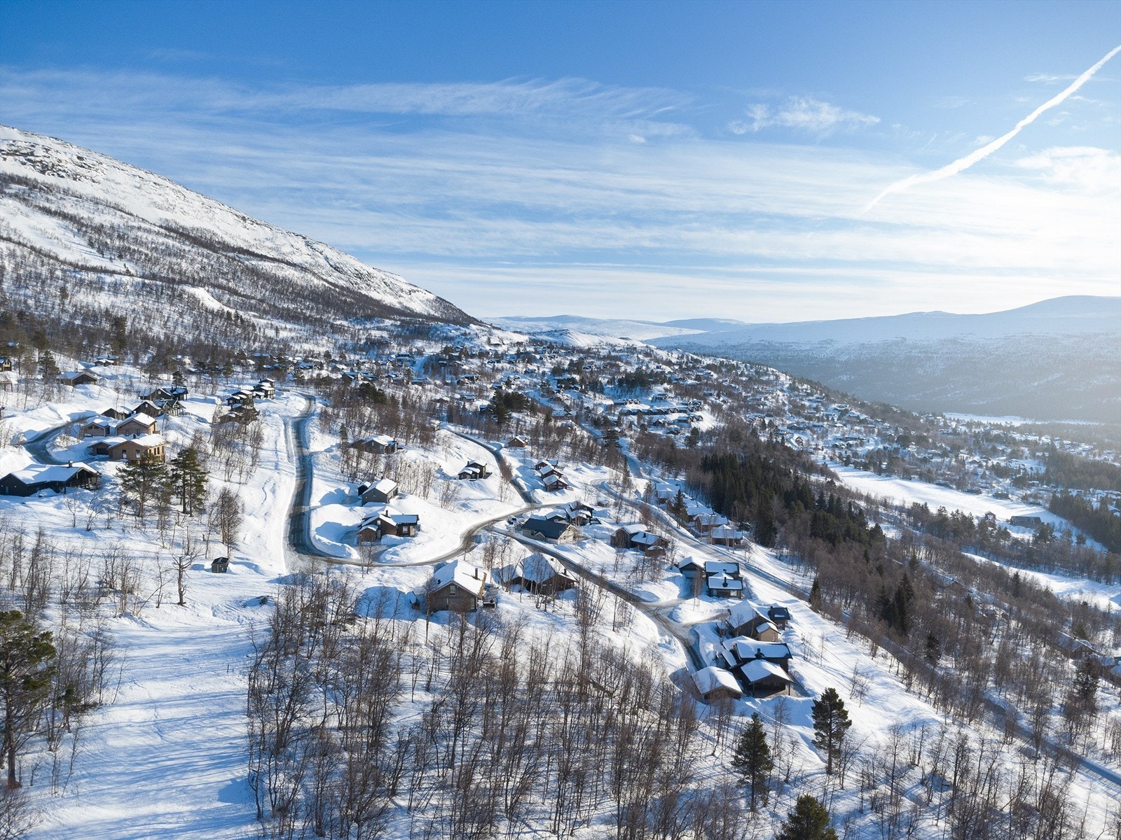 Dronefoto sett fra vest Galleribilde