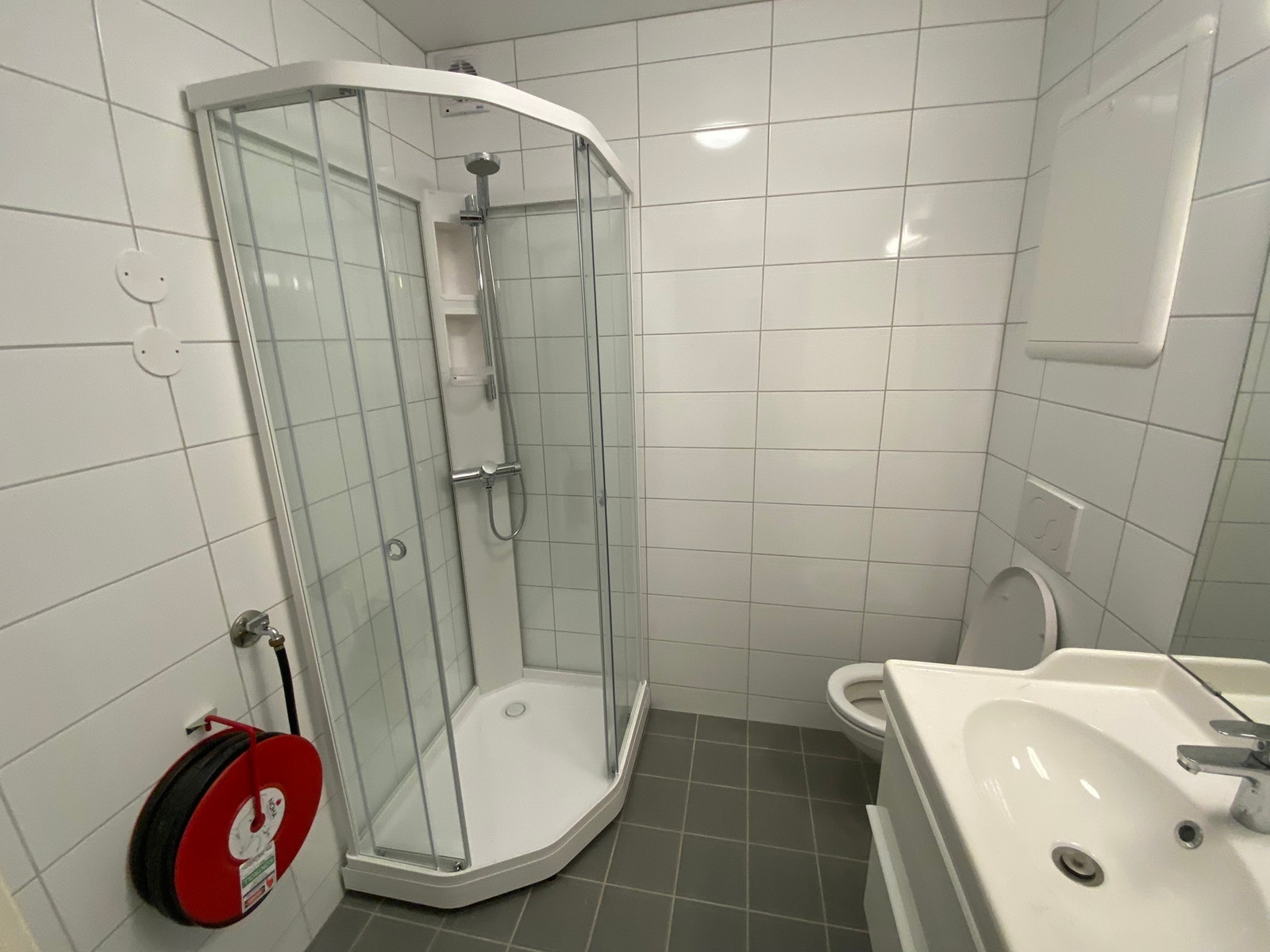 Flislagt bad 1 Galleribilde