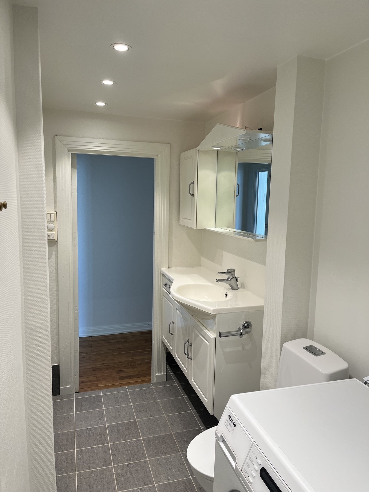 Nyere bad. Galleribilde