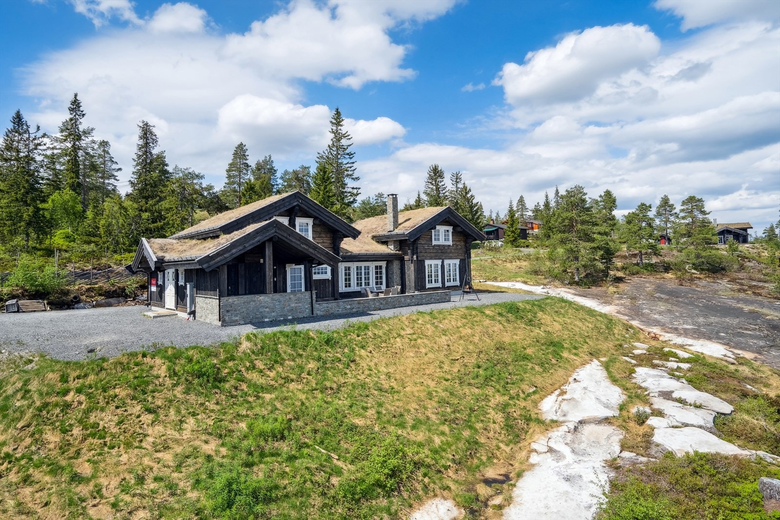 Lekker fjellhytte med panoramautsikt på populære Blefjell, kun 40 minutter fra Kongsberg! Galleribilde