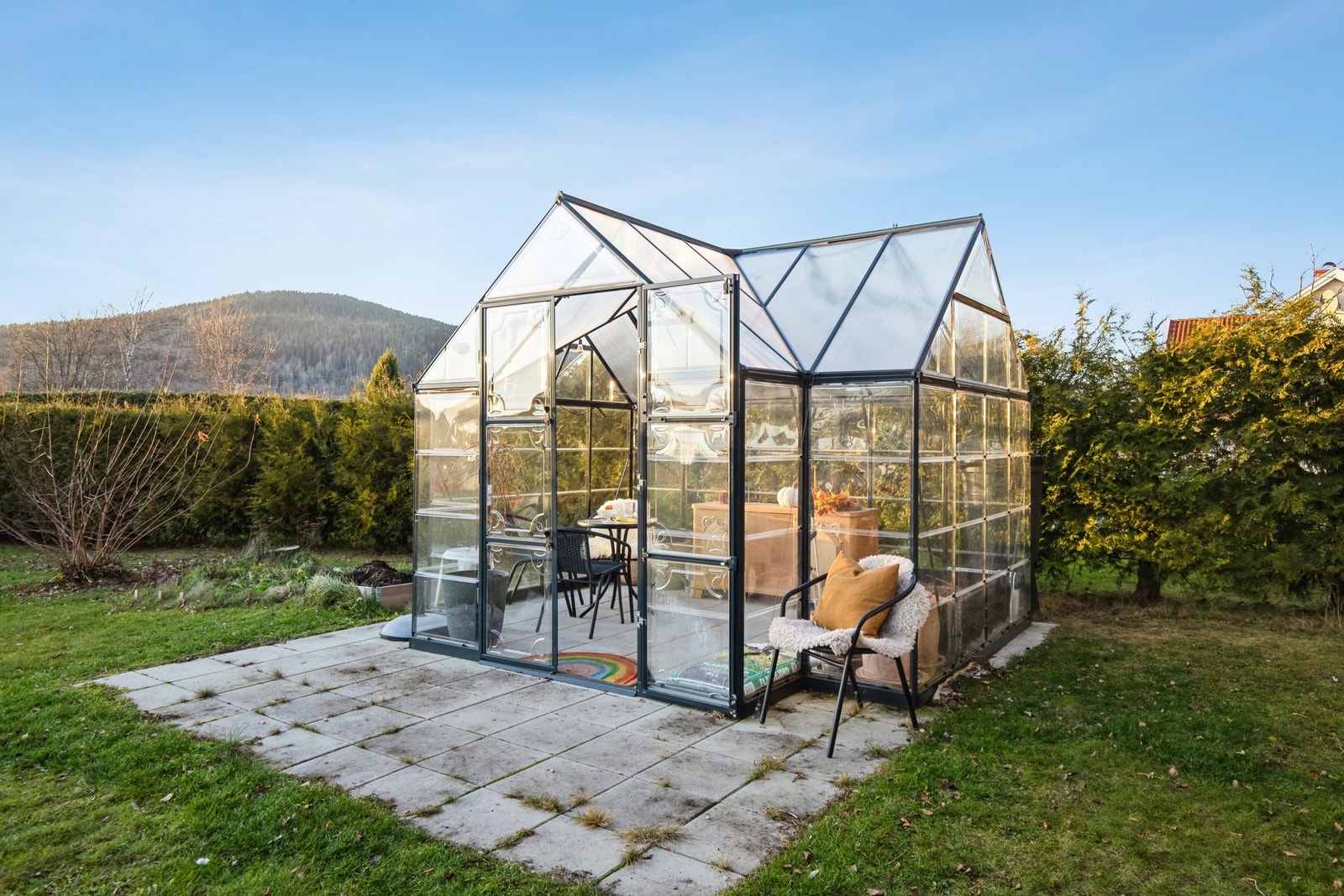 Lysthus satt opp i 2022. Galleribilde