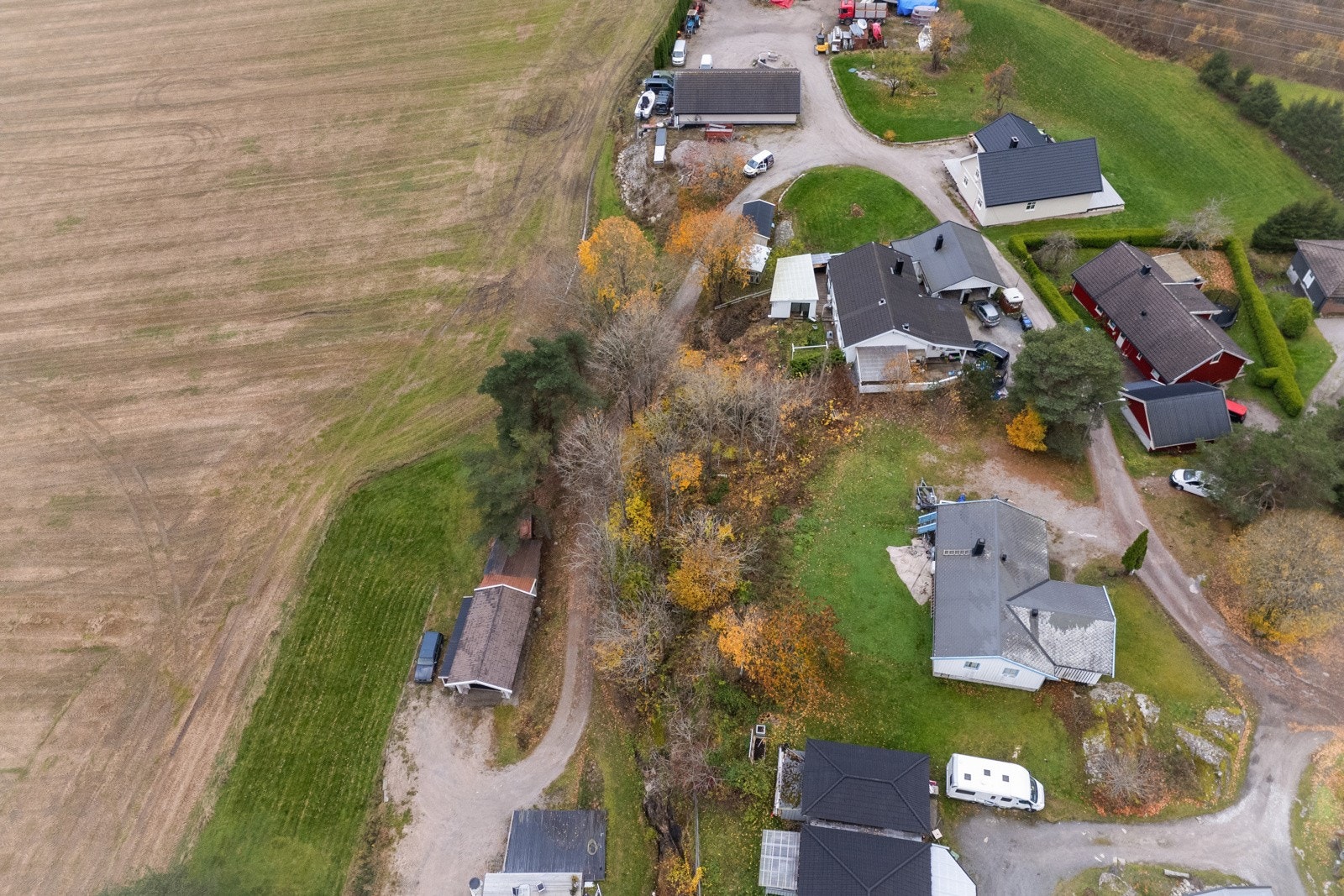 Tomta har rettigheter for vei, vann og avløp Galleribilde