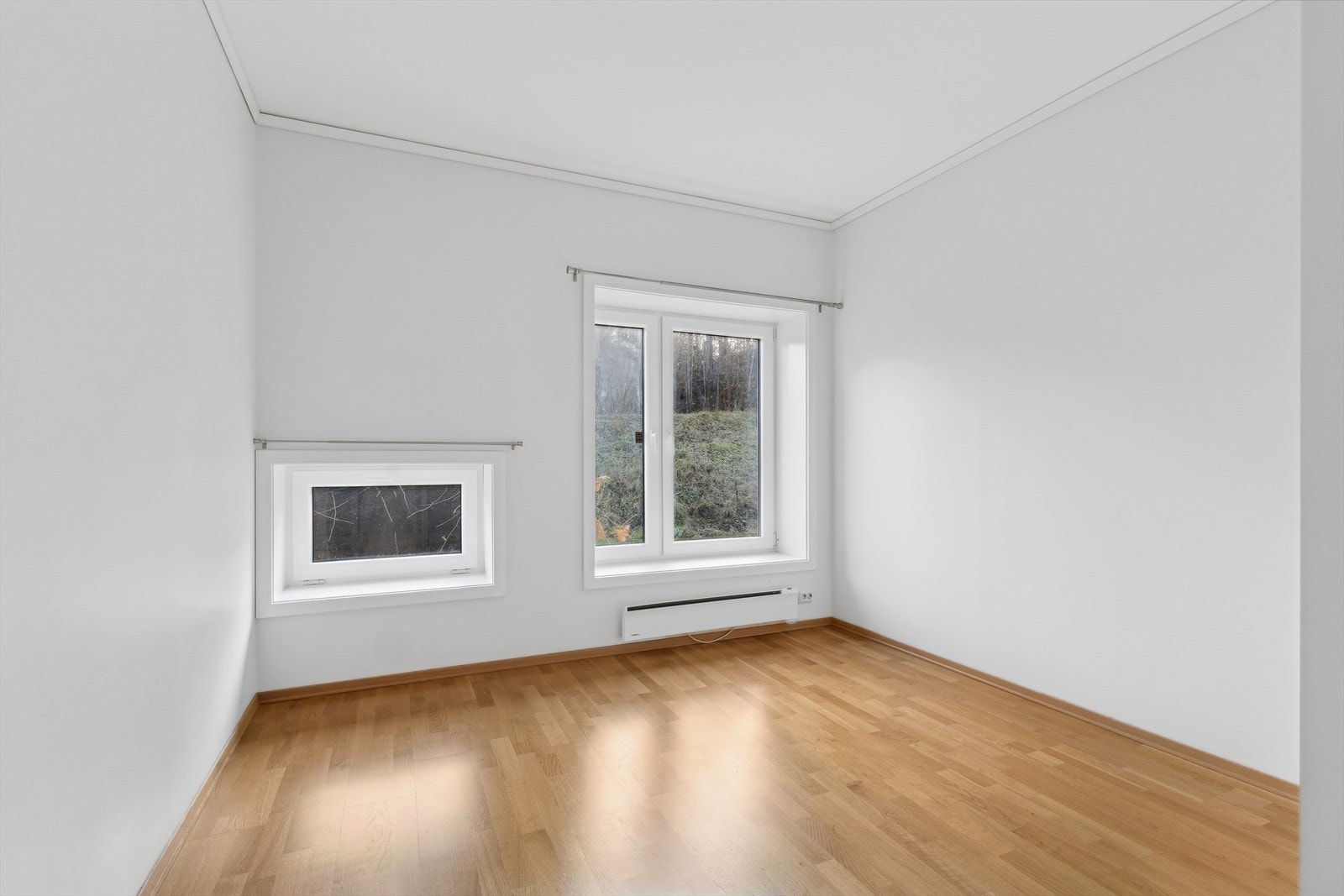 Soverom med god plass til seng. Galleribilde