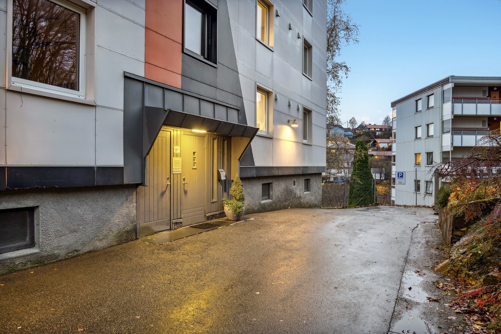 Inngangsparti 10A. Galleribilde