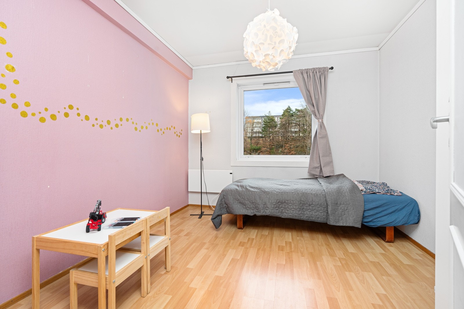 - Soverom 2 | Her også innebygde skap - Galleribilde