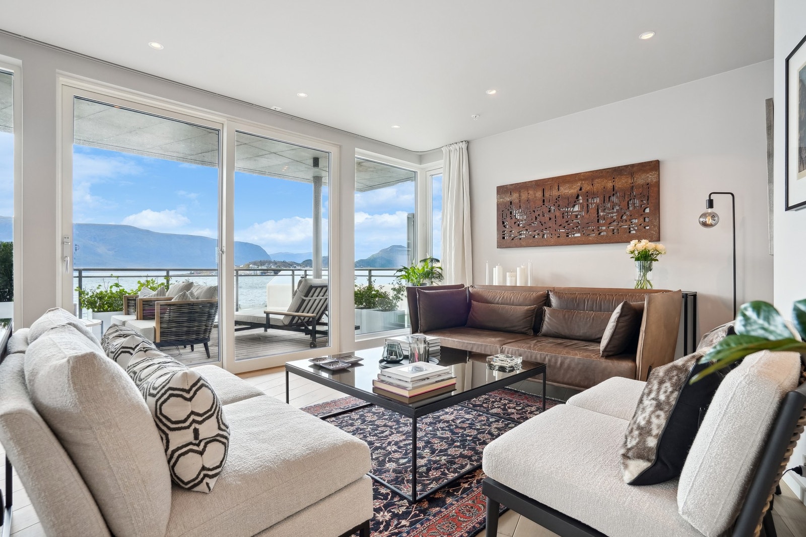 Her kan man hygge seg både inne og ute. Galleribilde