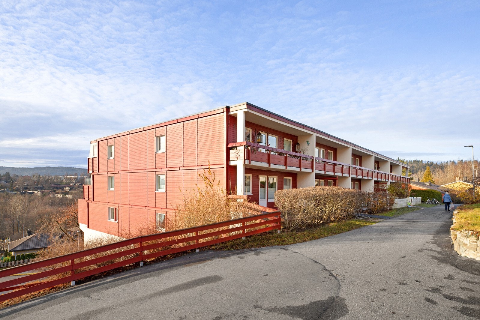 Veldrevet sameie med en omfattende vedlikeholdshistorikk, se salgsoppgaven for detaljert info. Galleribilde