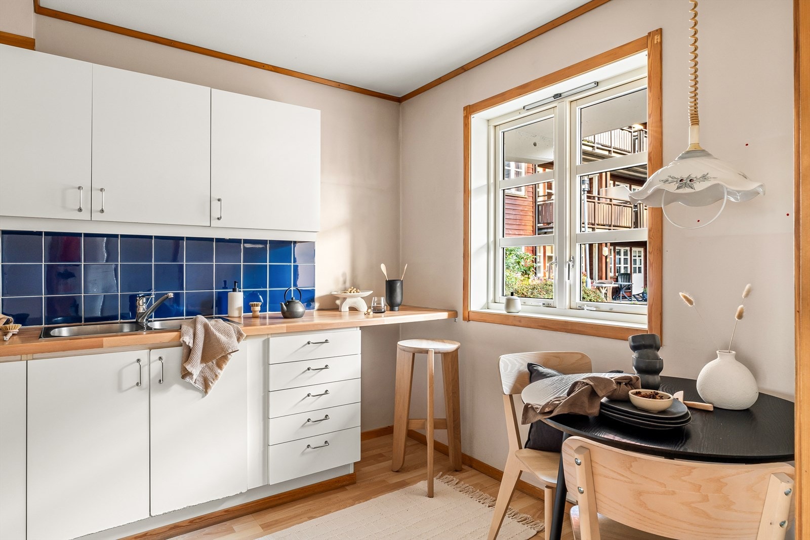 Her er det plass til en mindre spiseplass som passer fint for frokost- og kveldsmåltid. Galleribilde