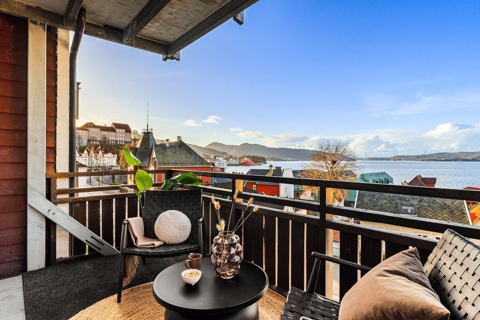 Velkommen til Kirkegaten 4 - Presentert av Thomas Moldestad Olsen for Eiendomsmegler Vest! Galleribilde