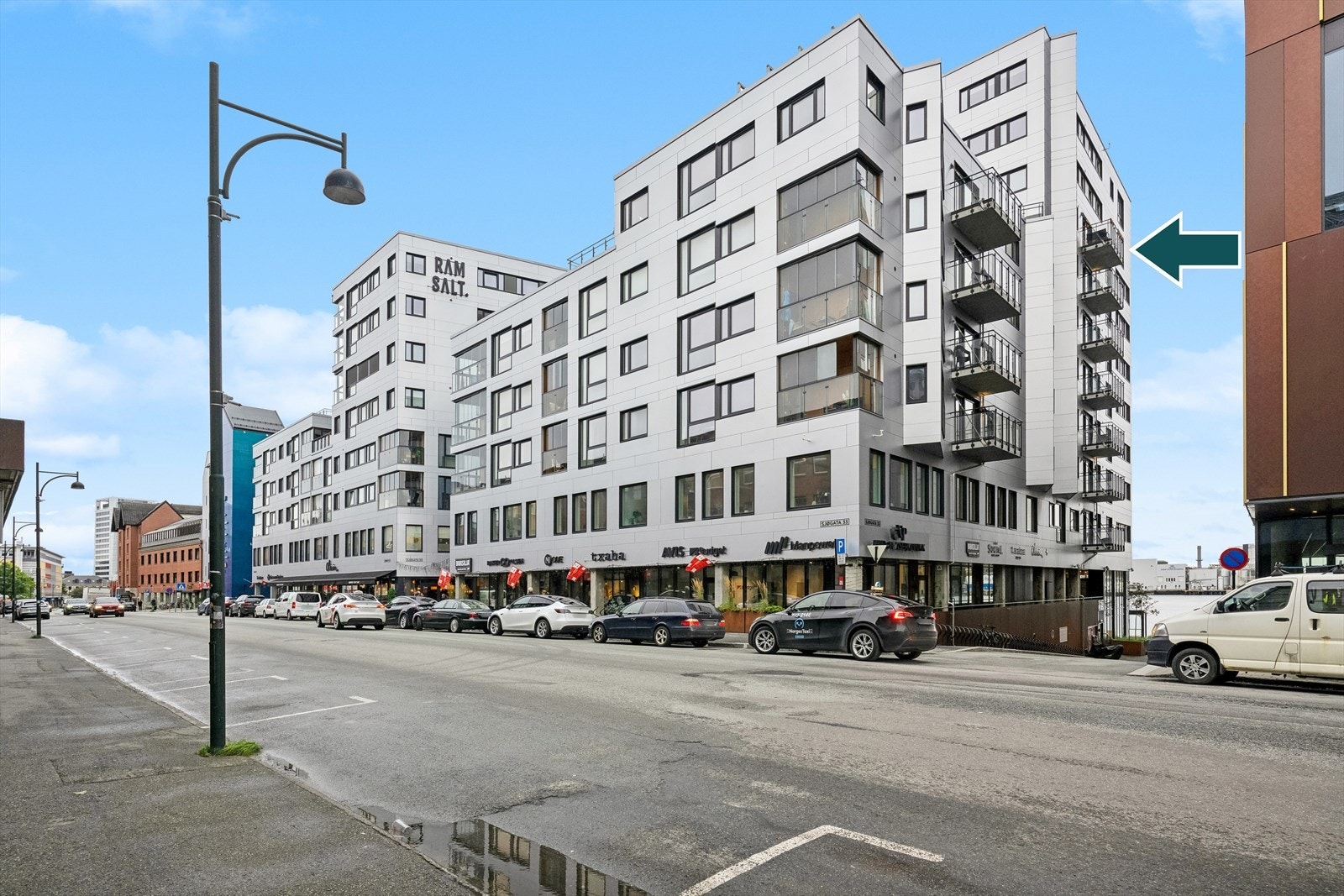 Christian Strandheim Jørgensen v/ DNB Eiendom ønsker velkommen til Sjøgata 33B og populære Ramsalt Borettslag! Galleribilde