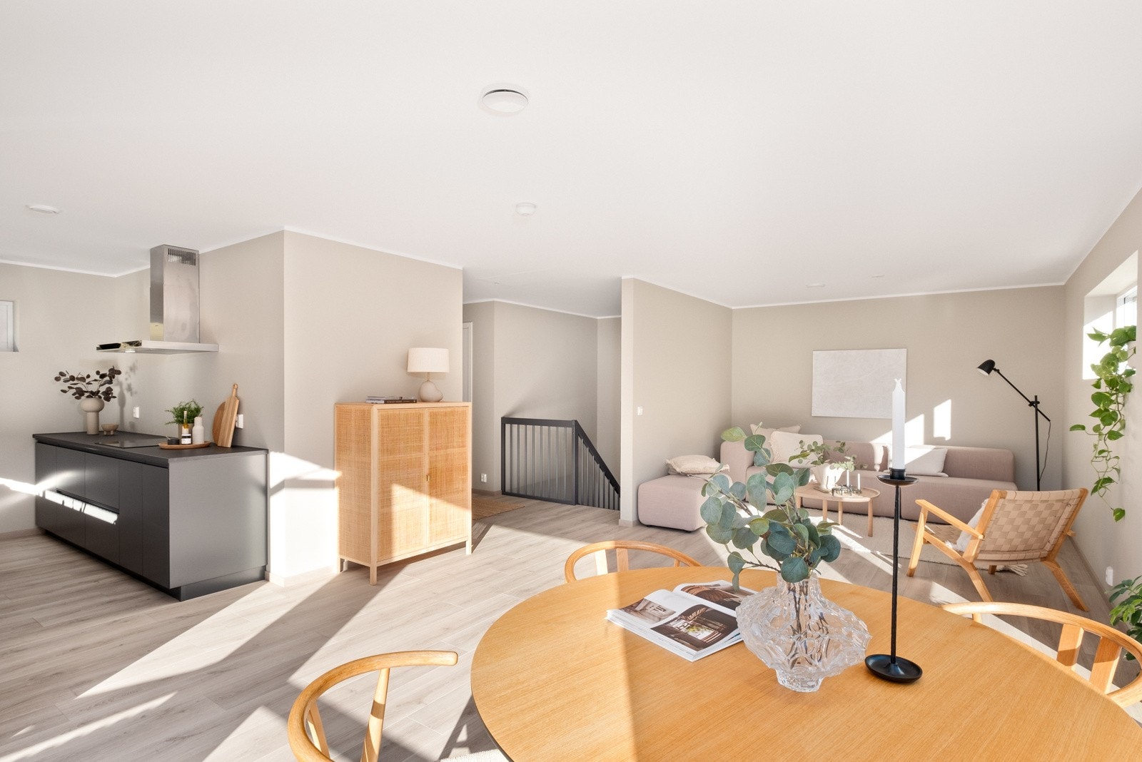 Gulvet er svært slitesterkt og perfekt for barnefamilier da det tåler mye. Galleribilde